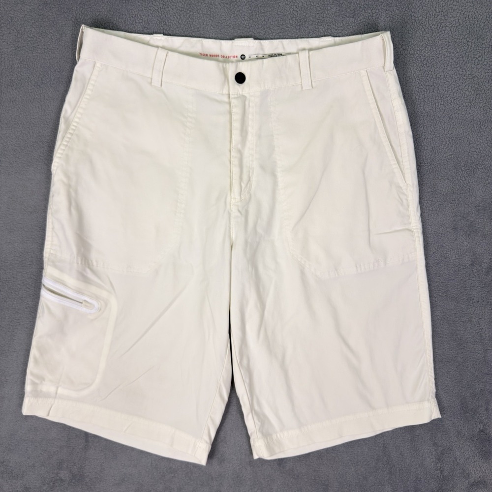 Nike Tiger Woods Golf Shorts Mens 32 White Dri-FIT Athletic Zip Pocket 619758